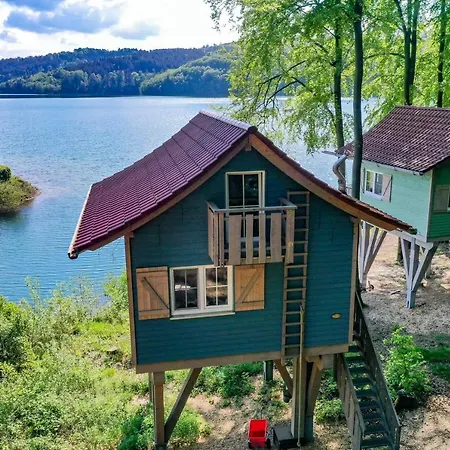 Baumhaeuser- Nordic Sorpesee סונדרן